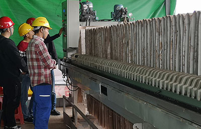 污泥壓濾機廠家教您如何保養(yǎng)廂式污泥壓濾機