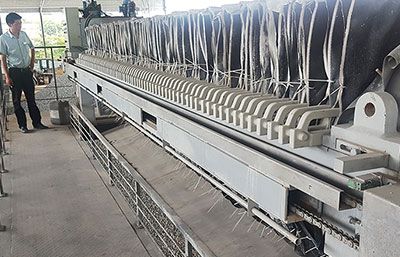 壓濾機(jī)設(shè)備進(jìn)行過濾時(shí)如何降低濾餅的含水率