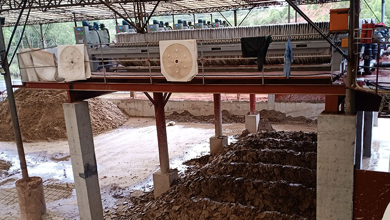 污泥污染不容小覷,金凱地壓濾機為環(huán)保生產(chǎn)出力