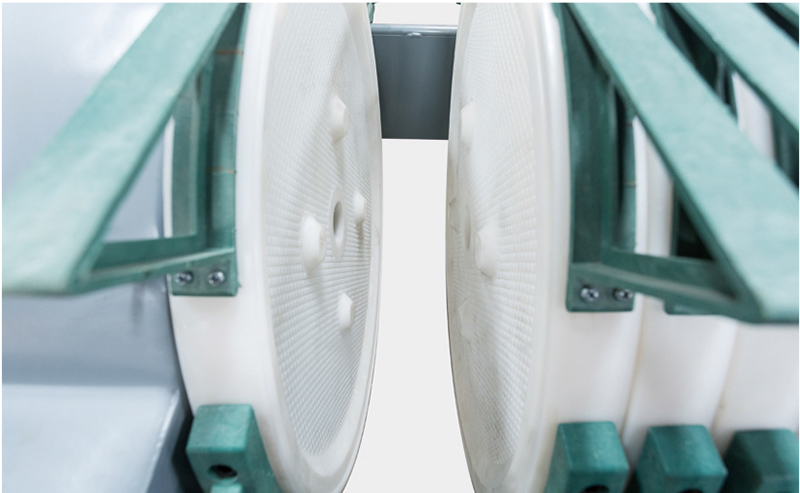 隔膜壓濾機(jī)的濾板的三大作用 隔膜壓濾機(jī)的濾板的三大作用