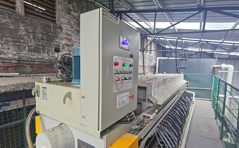 高壓隔膜壓濾機(jī) 高壓隔膜壓濾機(jī)